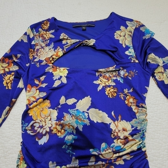 Guess Floral Twisted Keyhole Bodycon Dress - Picture 5 of 10
